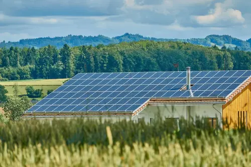 Fotovoltaico 2024: un anno di crescita, innovazione e sostenibilità