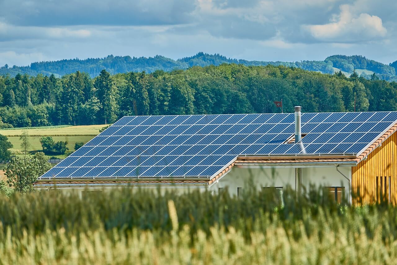 Fotovoltaico 2024: un anno di crescita, innovazione e sostenibilità