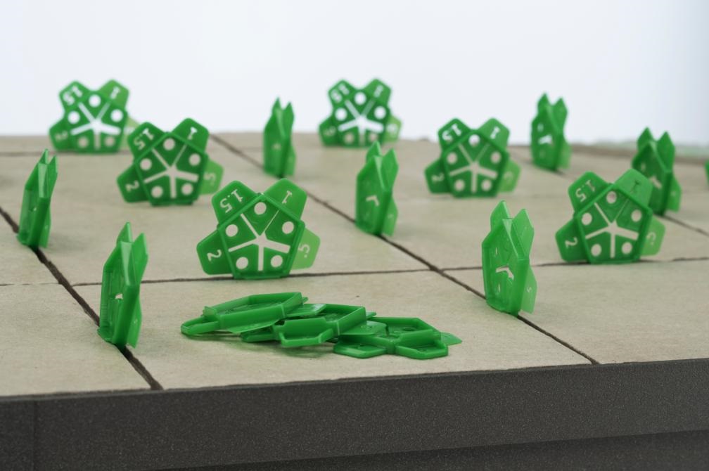 Come installare i distanziatori per piastrelle