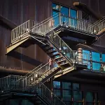 Scale a sbalzo: design e sicurezza a prova di bambino!