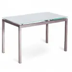 Risparmiare spazio in casa è possibile, con i tavoli allungabili