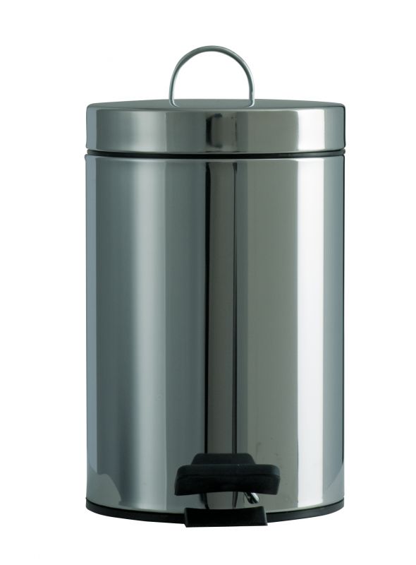 Inserire in ufficio una pattumiera a pedale in acciaio inox