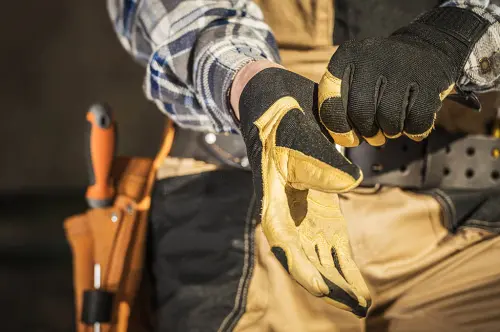 Guanti per elettricista: quali sono reperibili in commercio