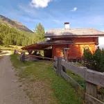 Arredare montagna: lo stile baita moderna
