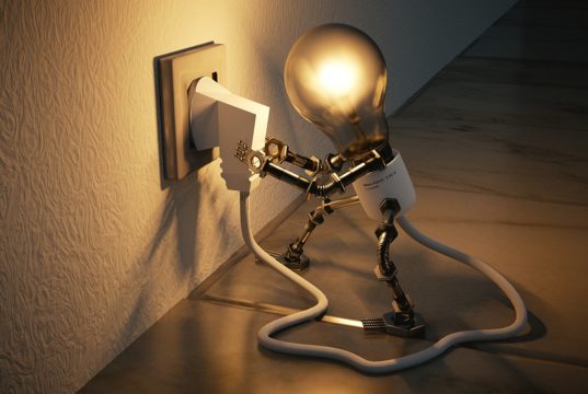 contratto luce residente o non